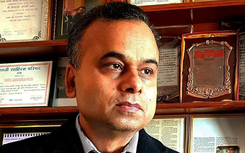 भिमार्जुन आचार्यको प्रश्न- नेताहरूलाई आफ्ना सभामा जान रोकेर कसरी चुनाव हुन्छ ?